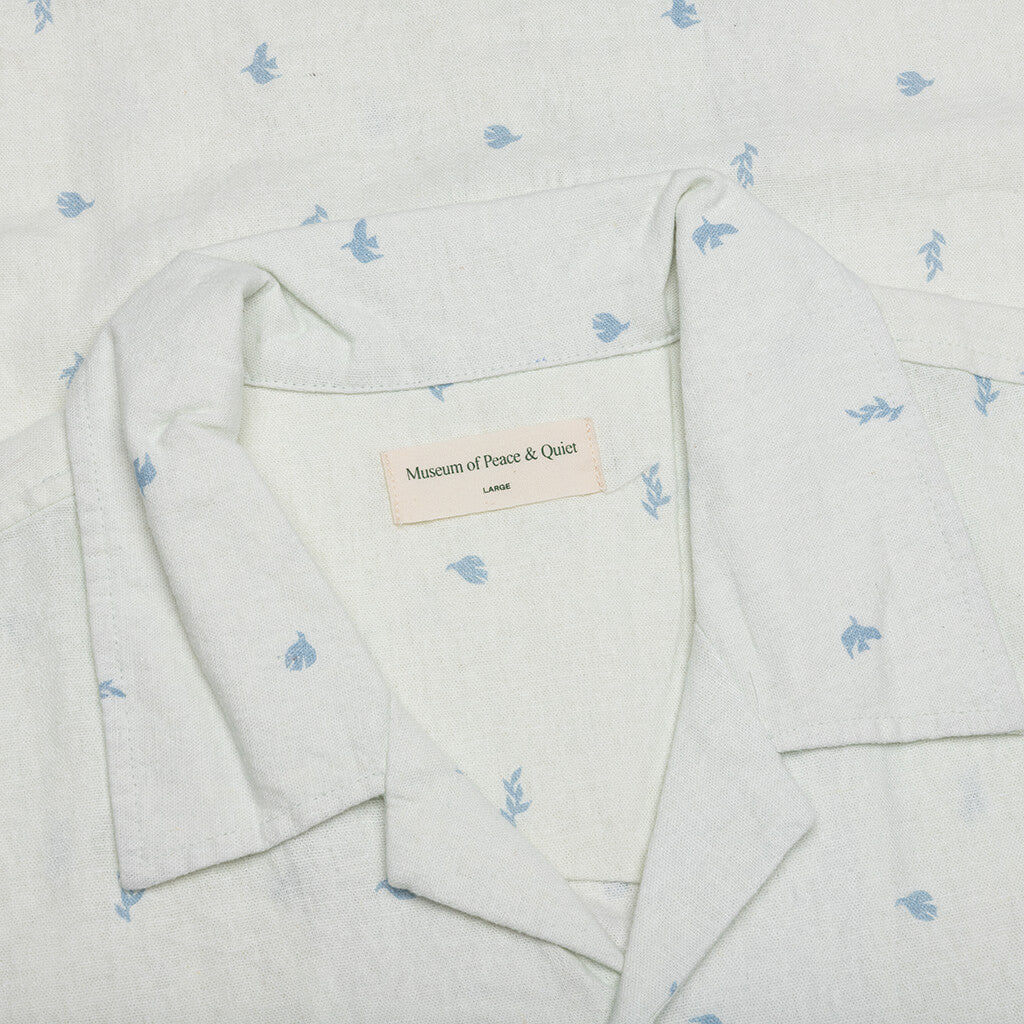 鳩のリネンボタンアップ - 白 – Feature 