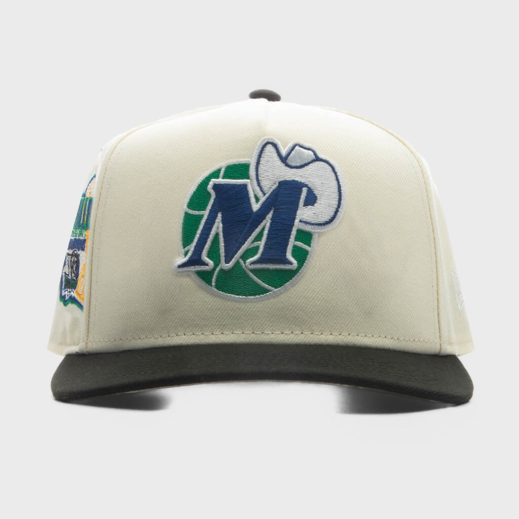 9FIFTY A-프레임 커브 하드우드 클래식 2톤 2011 NBA 결승전 - 댈러스 매버릭스